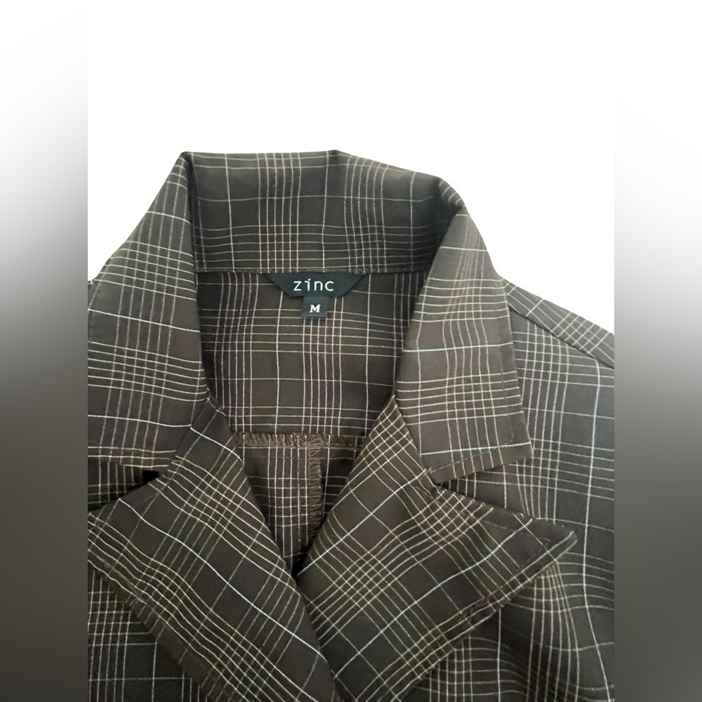 Zinc Brown Plaid Women's Blazer. Size: Medium. Great Condition. - Picture 5 of 8